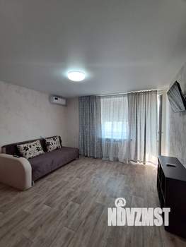 1-к квартира, посуточно, 38м2, 7/9 этаж