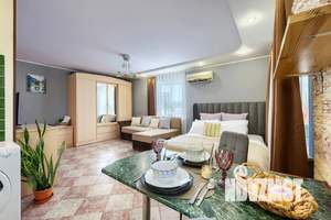 Студия квартира, посуточно, 35м2, 4/5 этаж