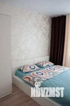 2-к квартира, посуточно, 42м2, 1/5 этаж