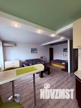 Студия квартира, посуточно, 30м2, 4/5 этаж