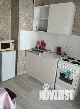 1-к квартира, посуточно, 40м2, 7/16 этаж