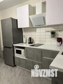 1-к квартира, посуточно, 46м2, 7/24 этаж