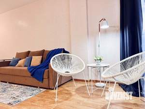 Студия квартира, посуточно, 35м2, 3/10 этаж