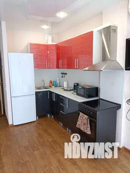 Студия квартира, посуточно, 40м2, 4/10 этаж