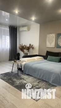 Студия квартира, посуточно, 31м2, 2/5 этаж