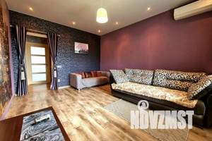 2-к квартира, посуточно, 70м2, 6/8 этаж