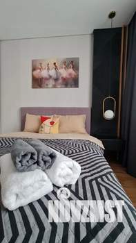 1-к квартира, посуточно, 42м2, 2/18 этаж