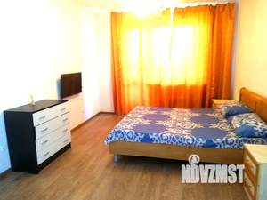 1-к квартира, посуточно, 43м2, 8/10 этаж