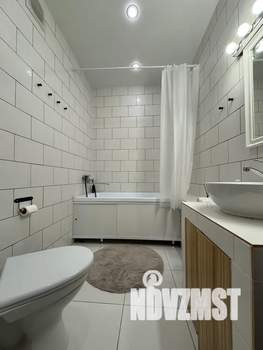 Студия квартира, посуточно, 36м2, 4/7 этаж