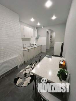 1-к квартира, посуточно, 44м2, 1/1 этаж