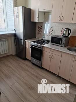 1-к квартира, посуточно, 40м2, 2/5 этаж