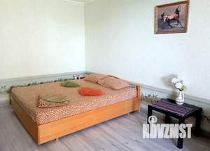 1-к квартира, посуточно, 50м2, 4/10 этаж