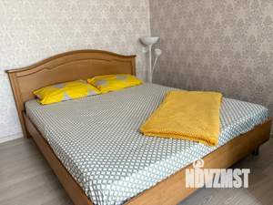 1-к квартира, посуточно, 38м2, 3/10 этаж