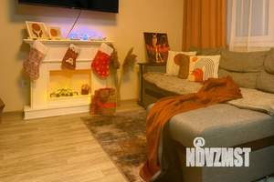 Студия квартира, посуточно, 40м2, 1/9 этаж