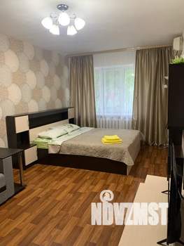 1-к квартира, посуточно, 33м2, 2/9 этаж