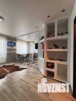 Студия квартира, посуточно, 36м2, 7/9 этаж