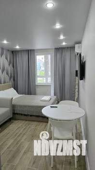 Студия квартира, посуточно, 22м2, 1/20 этаж