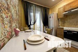 1-к квартира, посуточно, 45м2, 10/18 этаж