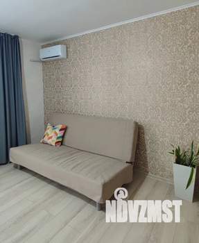 2-к квартира, посуточно, 52м2, 13/22 этаж