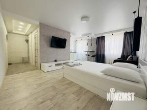 Студия квартира, посуточно, 32м2, 2/4 этаж