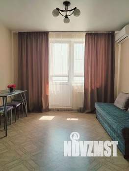 1-к квартира, посуточно, 32м2, 7/10 этаж
