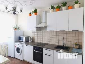 1-к квартира, посуточно, 50м2, 2/10 этаж