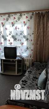 1-к квартира, посуточно, 36м2, 9/16 этаж