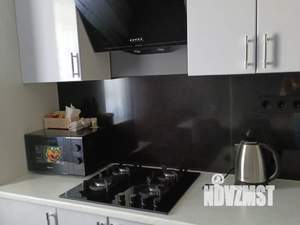 1-к квартира, посуточно, 34м2, 2/10 этаж