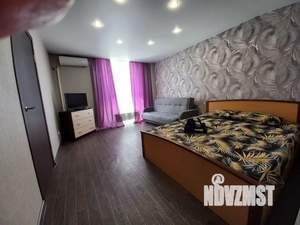 1-к квартира, посуточно, 40м2, 2/24 этаж