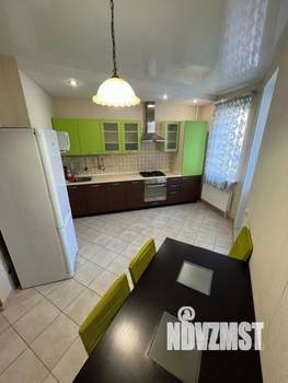 2-к квартира, посуточно, 82м2, 3/10 этаж