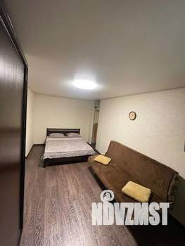 1-к квартира, посуточно, 40м2, 1/5 этаж