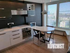 Студия квартира, посуточно, 42м2, 15/16 этаж