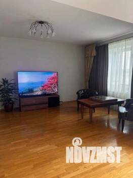 3-к квартира, посуточно, 105м2, 1/1 этаж