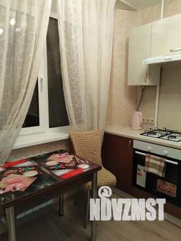 1-к квартира, посуточно, 39м2, 6/9 этаж