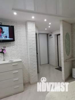 Студия квартира, посуточно, 33м2, 1/9 этаж