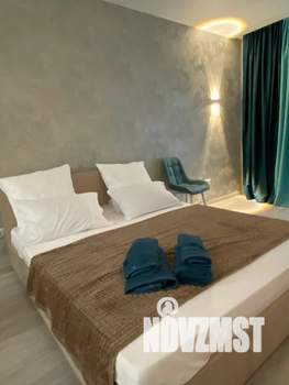 Студия квартира, посуточно, 35м2, 5/22 этаж