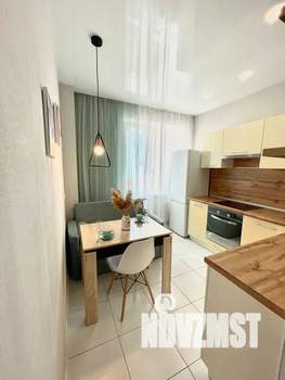 1-к квартира, посуточно, 37м2, 16/18 этаж