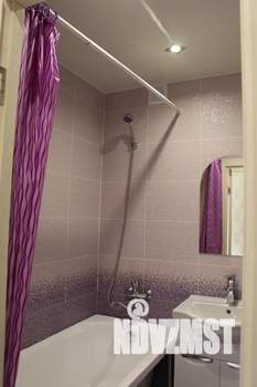 2-к квартира, посуточно, 50м2, 3/5 этаж