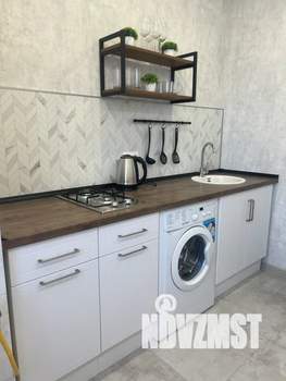 1-к квартира, посуточно, 35м2, 8/10 этаж