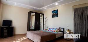 1-к квартира, посуточно, 50м2, 18/22 этаж