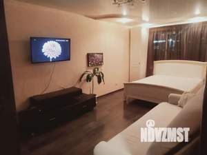 1-к квартира, посуточно, 38м2, 1/9 этаж