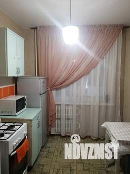 1-к квартира, посуточно, 40м2, 6/9 этаж