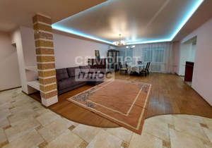 3-к квартира, на длительный срок, 190м2, 8/10 этаж