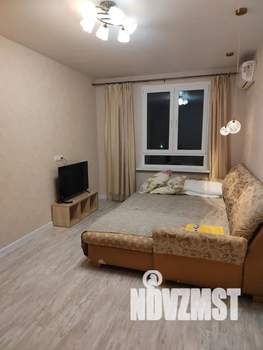 1-к квартира, посуточно, 32м2, 2/10 этаж