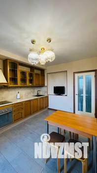 1-к квартира, посуточно, 47м2, 7/10 этаж