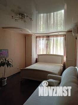 1-к квартира, посуточно, 38м2, 1/9 этаж