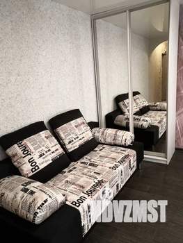 Студия квартира, посуточно, 32м2, 2/5 этаж