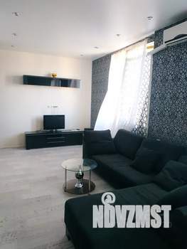 1-к квартира, посуточно, 60м2, 8/32 этаж