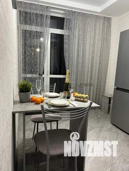 1-к квартира, посуточно, 46м2, 7/24 этаж