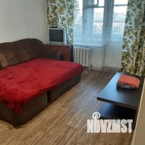 2-к квартира, посуточно, 42м2, 4/5 этаж